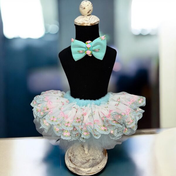 Pink rose and bow tutu with 4” only bow included - Image 3