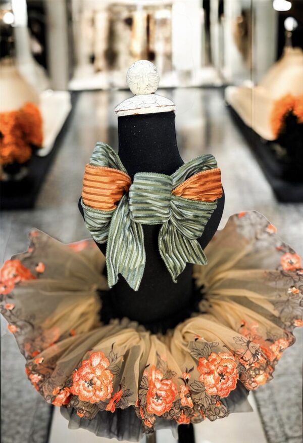 Fall bow